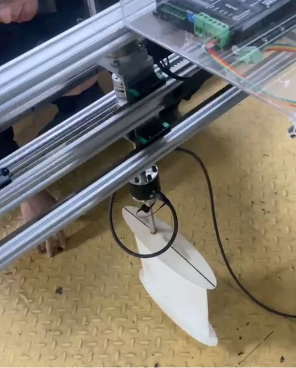 六維力傳感器和浪高儀在船舶與海洋結構物模型試驗
